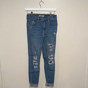 Levi 720 Distressed Skinny Jeans in Blue